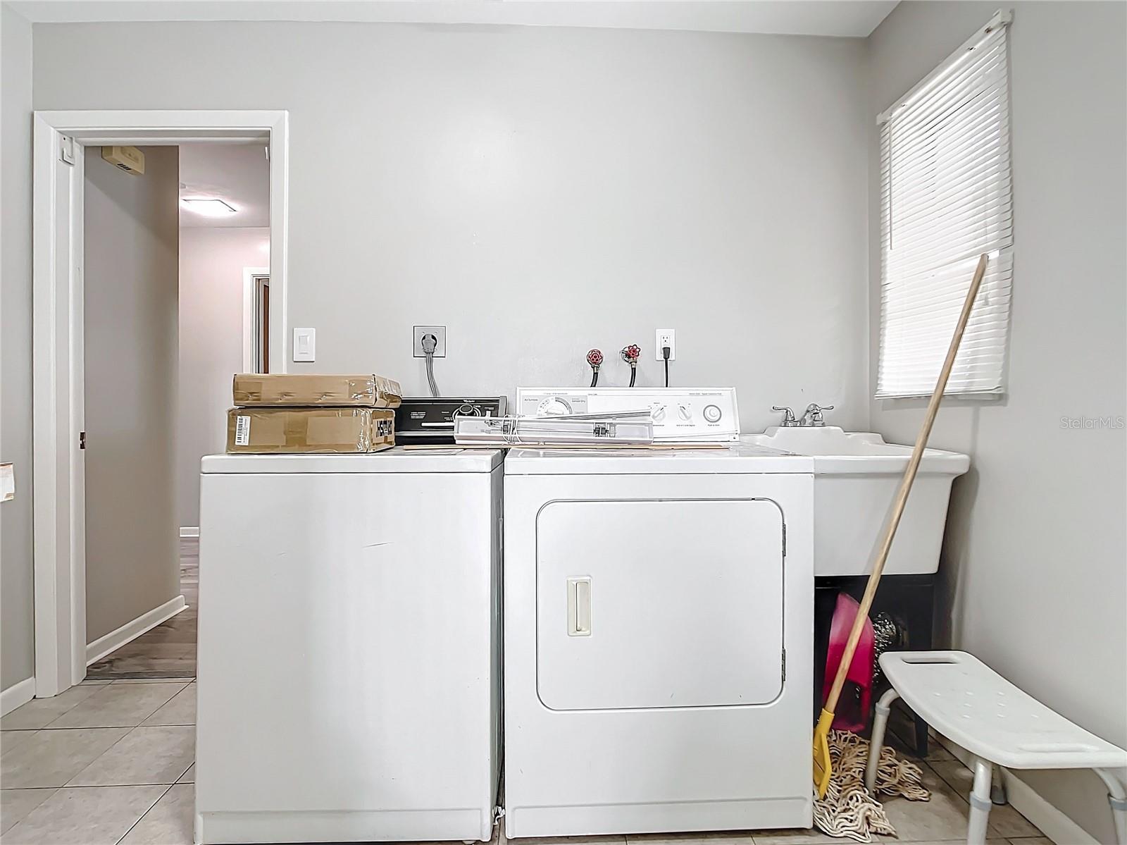 Front house laundry room off of kitchen