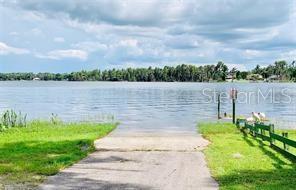 Community boat ramp