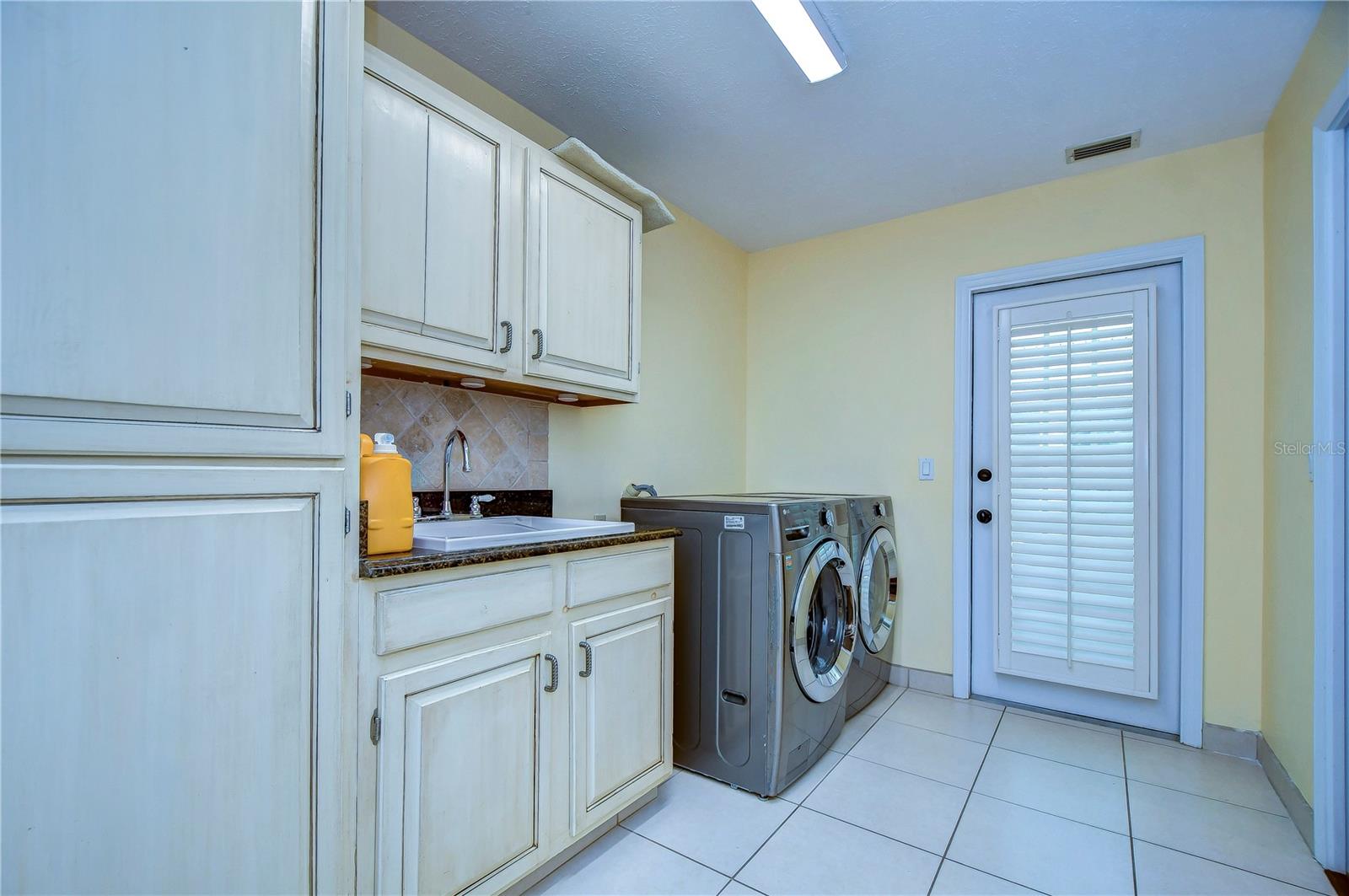 Laundry room!