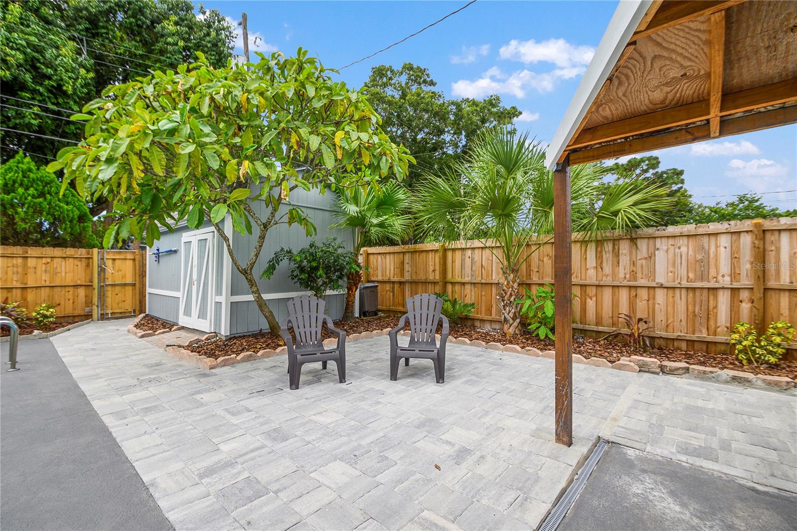 Open patio/shed