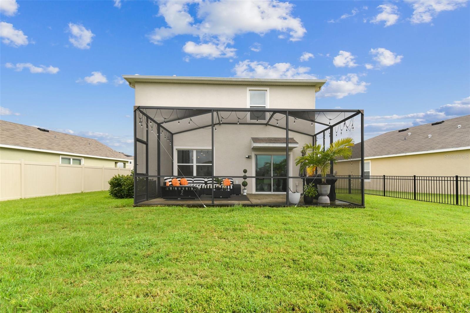 Backyard & Screen Enclosed Patio