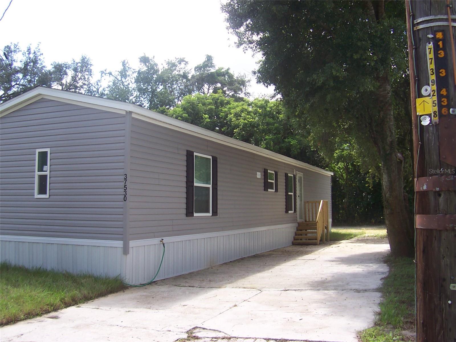 2024 3 bedroom/2 bath singlewide.  Move in ready!  You Own the land and house plus no HOA!!!