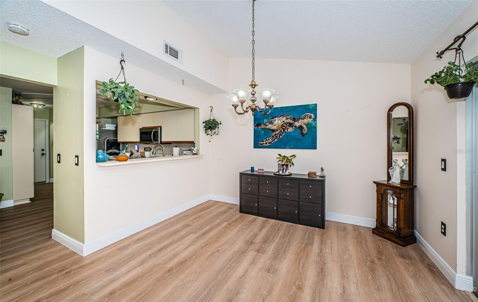 Spacious Kitchen - Open floor plan