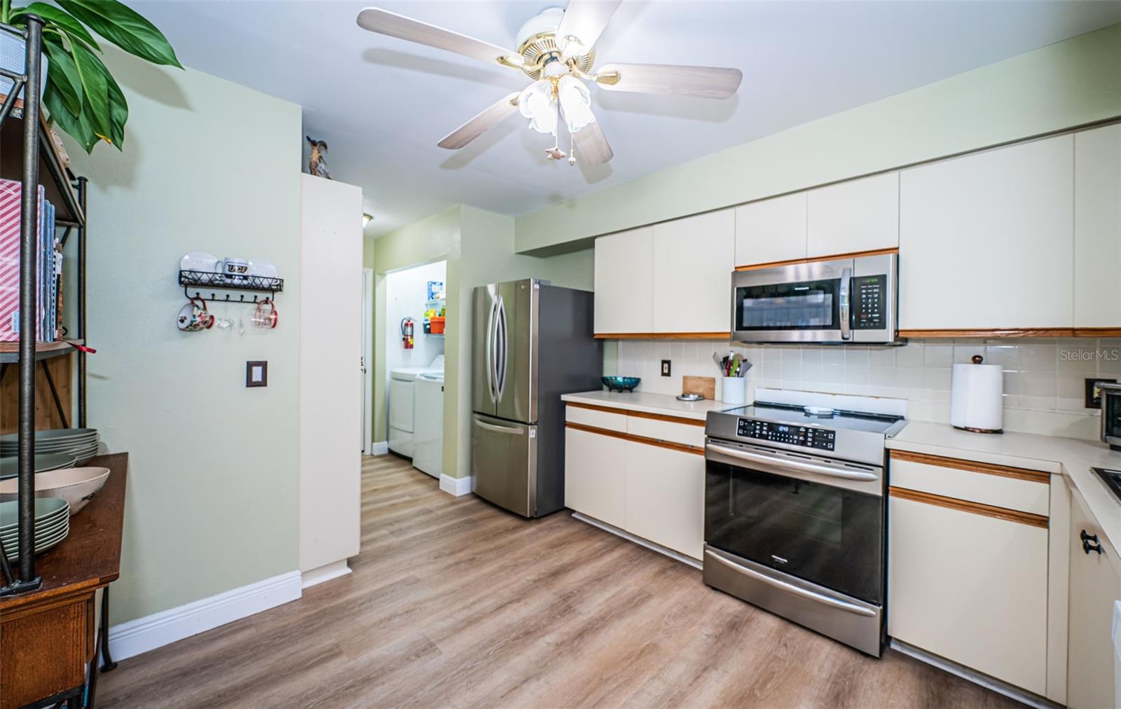 Kitchen access to attached garage