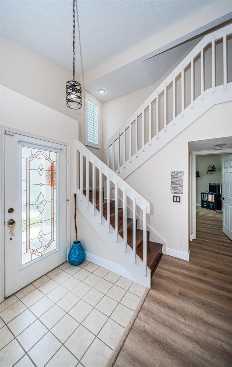 Downstairs Primary Bedroom - walk in closet