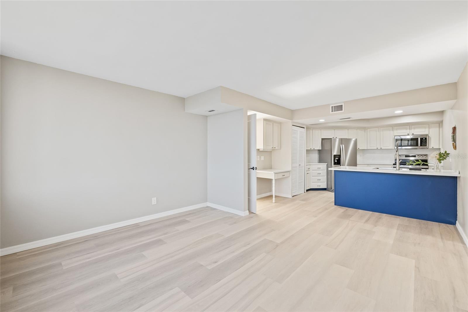 Kitchen with separate breakfast / family room space