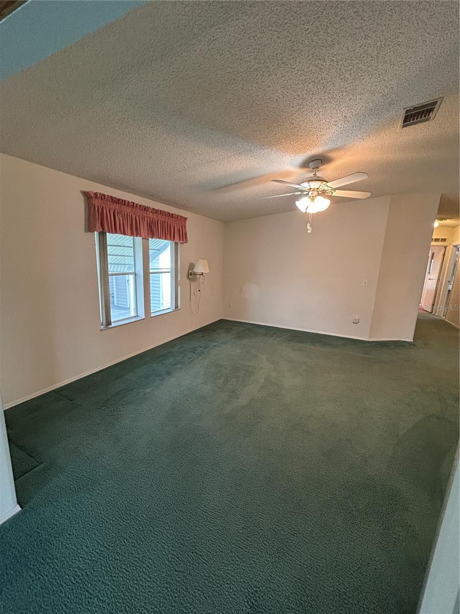 Familyroom Vaulted Ceilings