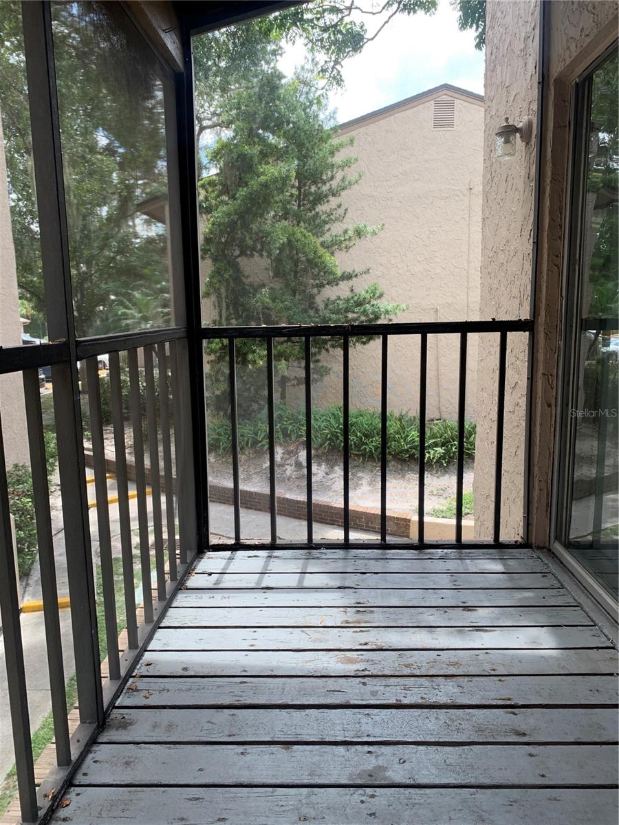 Screened Balcony