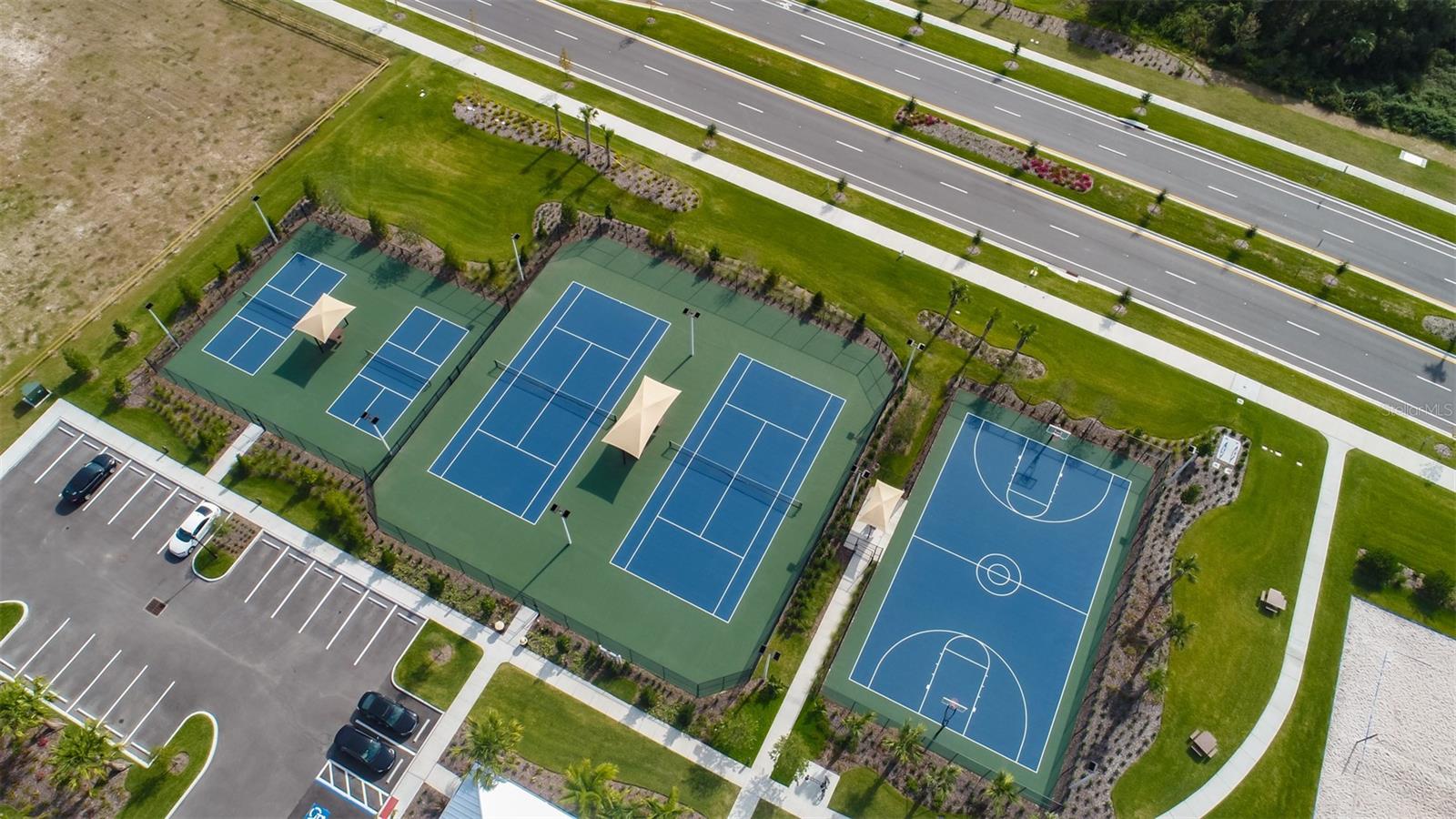 Waterset sports courts