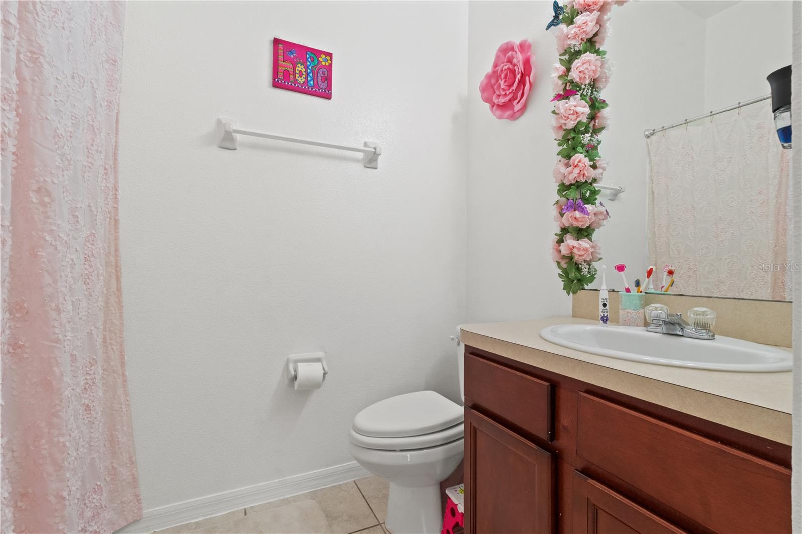 Guest Bathroom upstairs