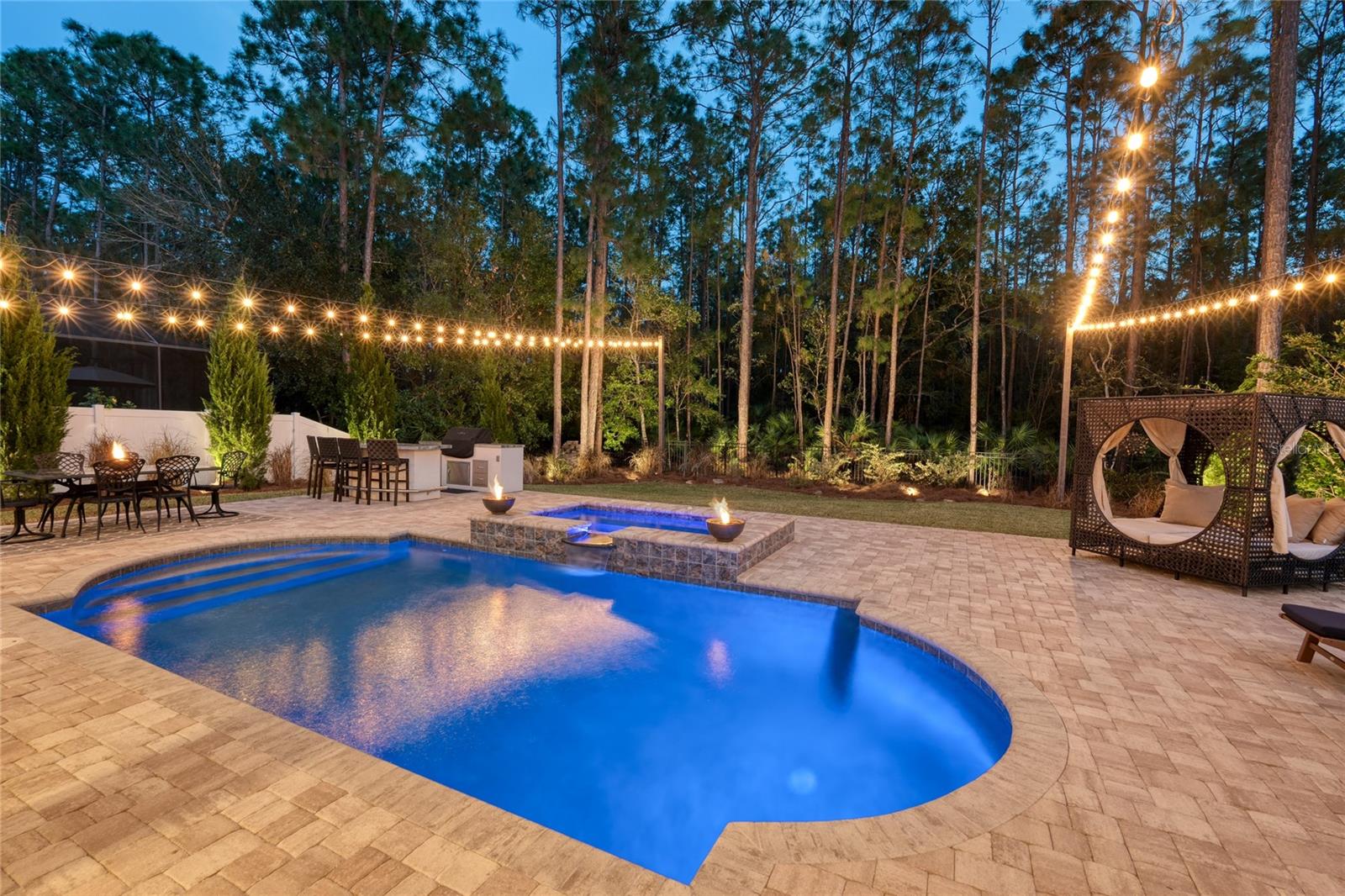 Expansive patio area!