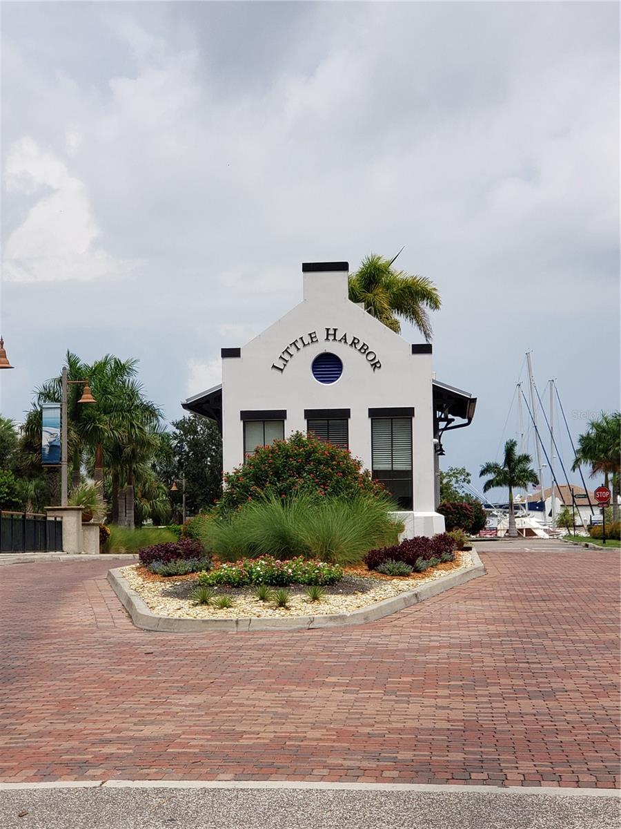 Little Harbor Community Front Entrance