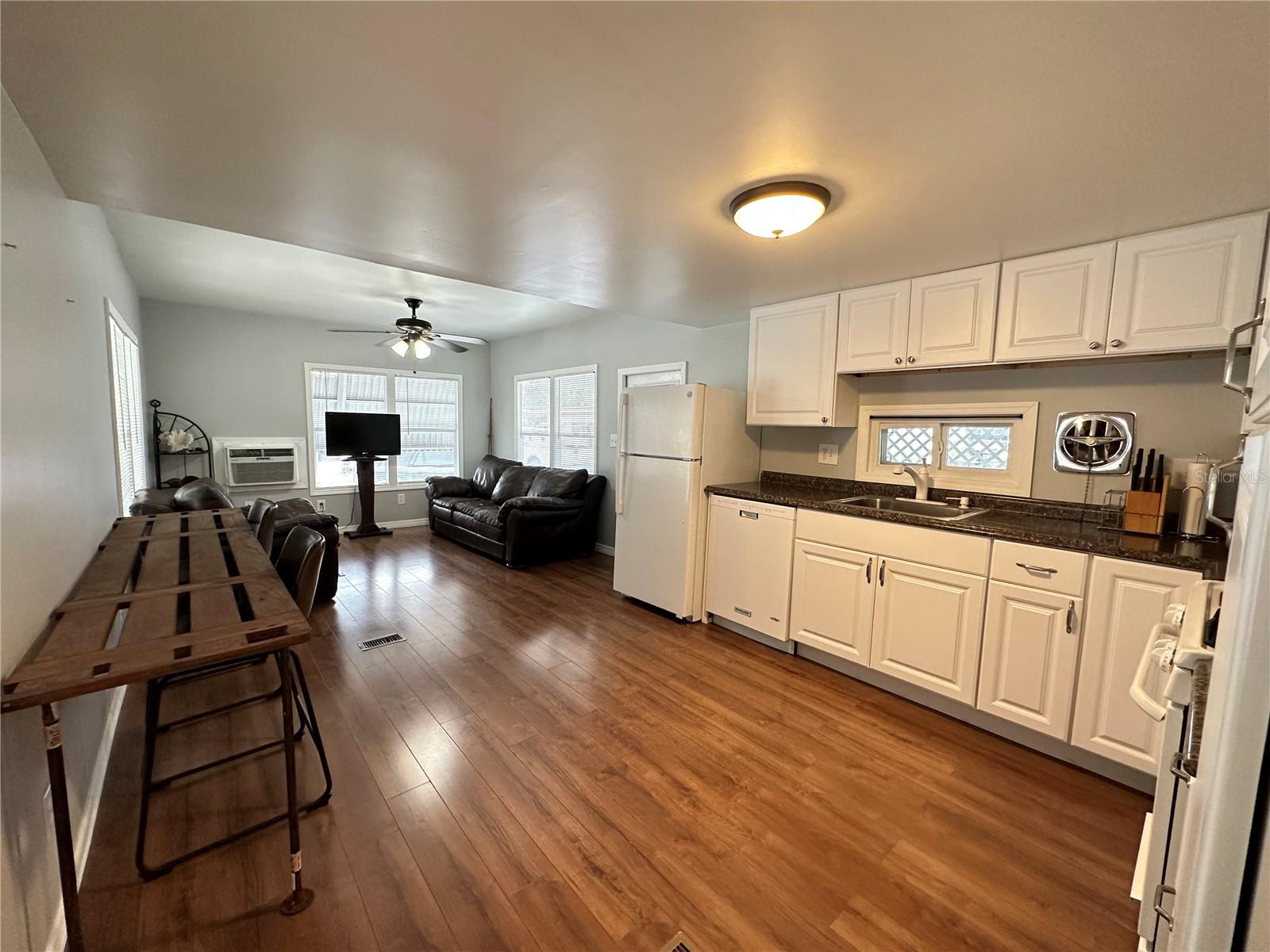 Kitchen living room