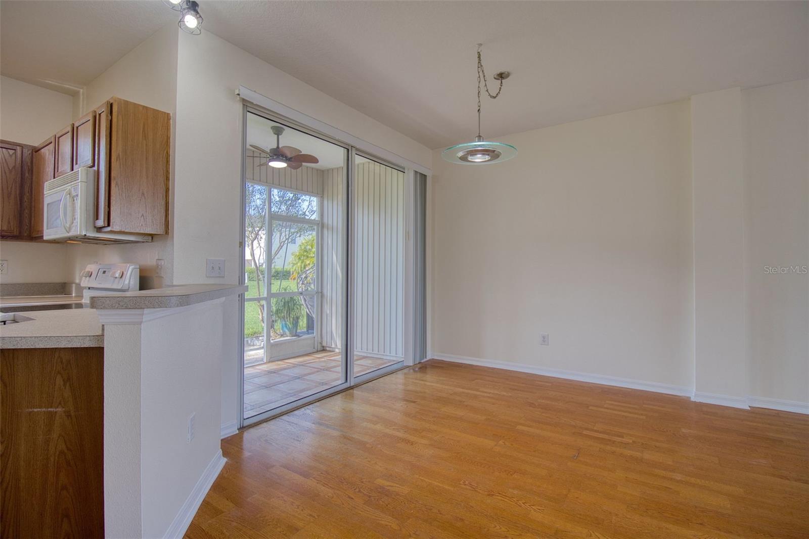 Breakfast Bar, PLUS Dining Area