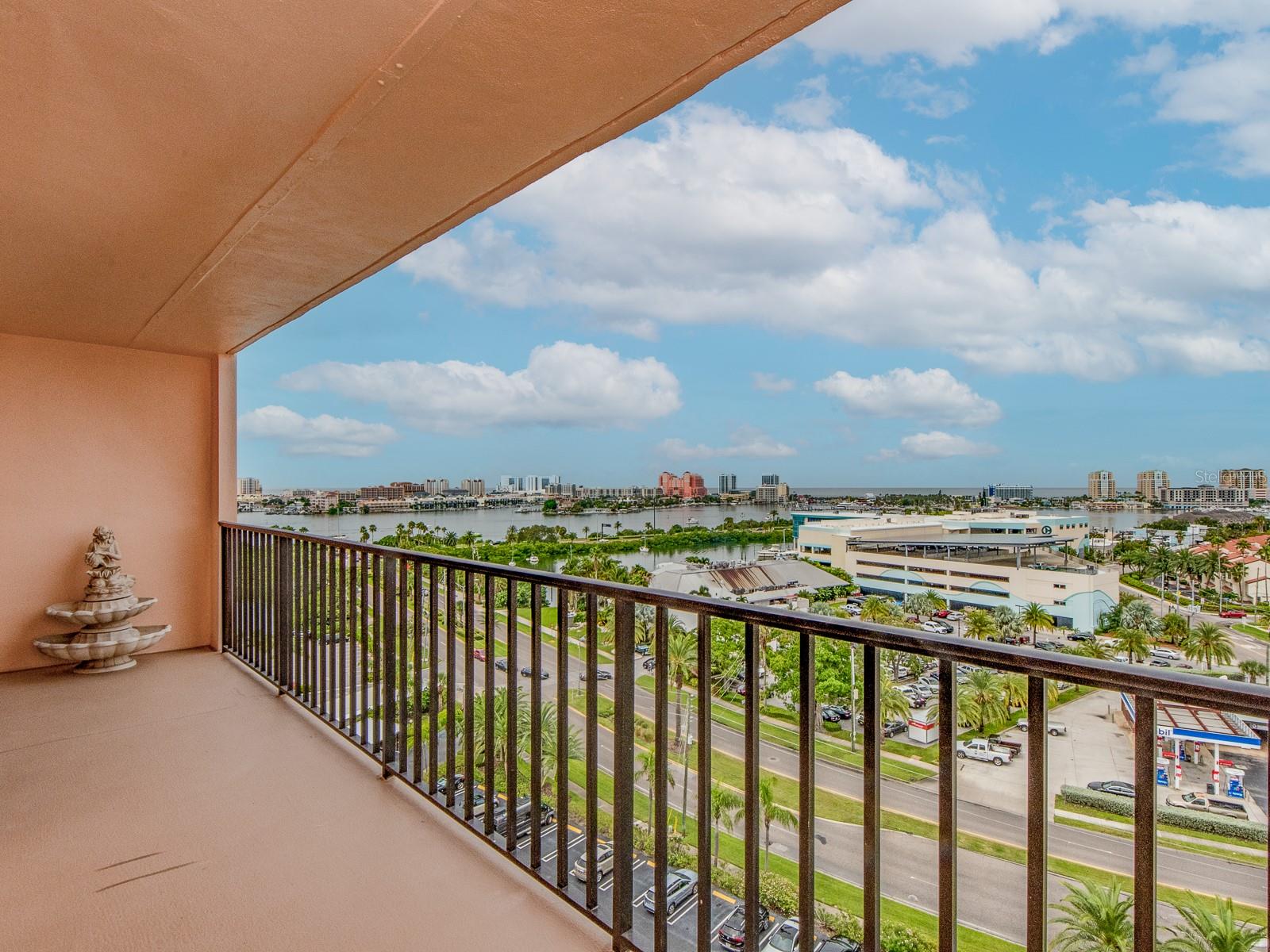 Overlooking the island to the Gulf views