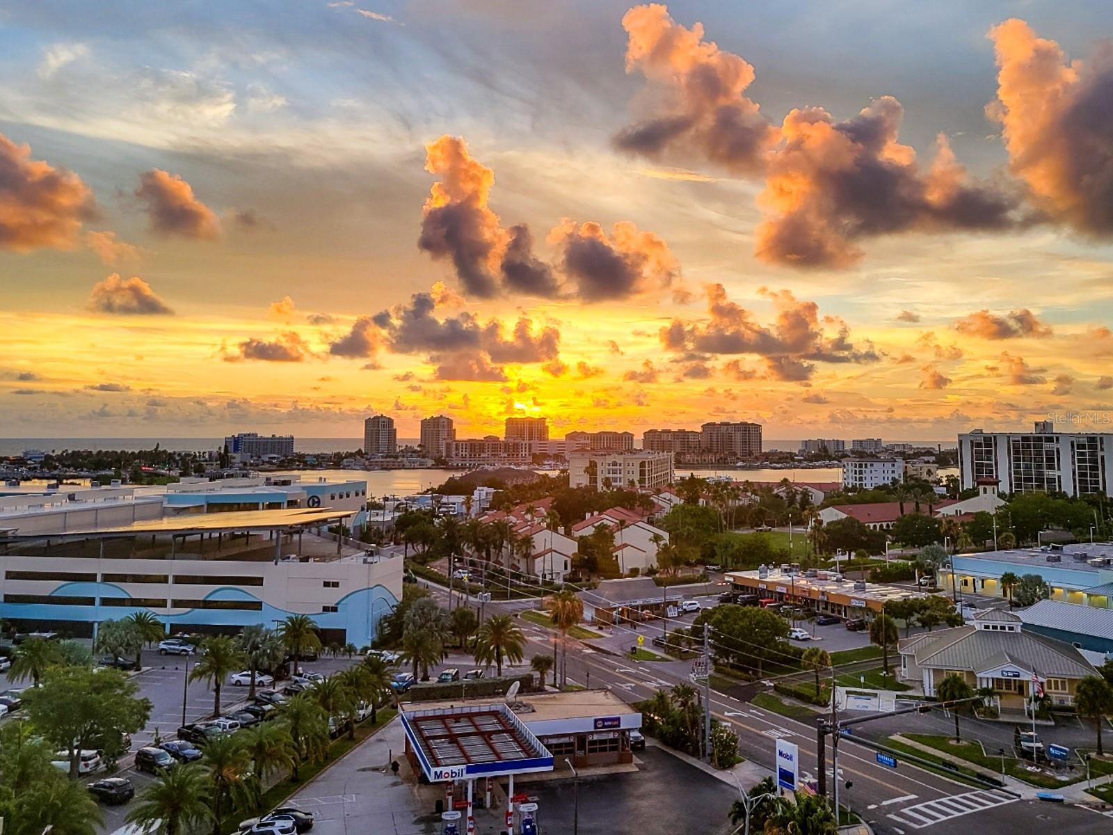 Evening sky from 11 floors high.