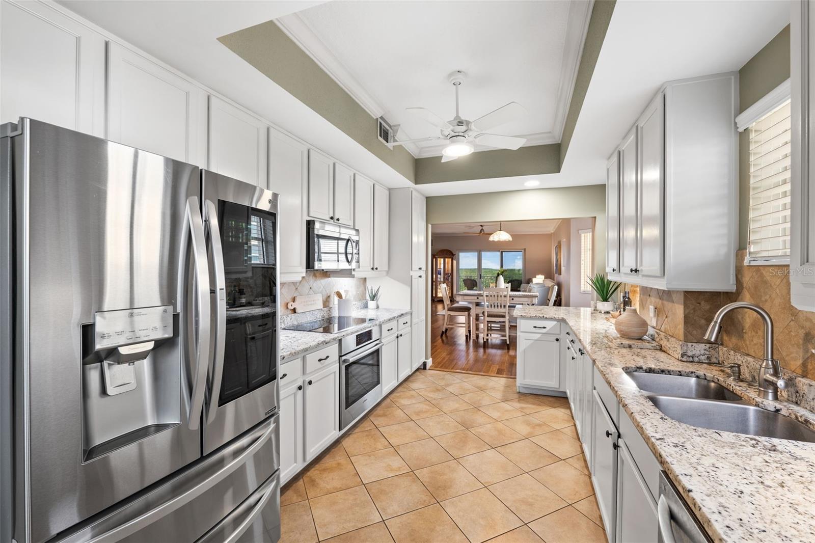 High End Appliances and Granite Countertops