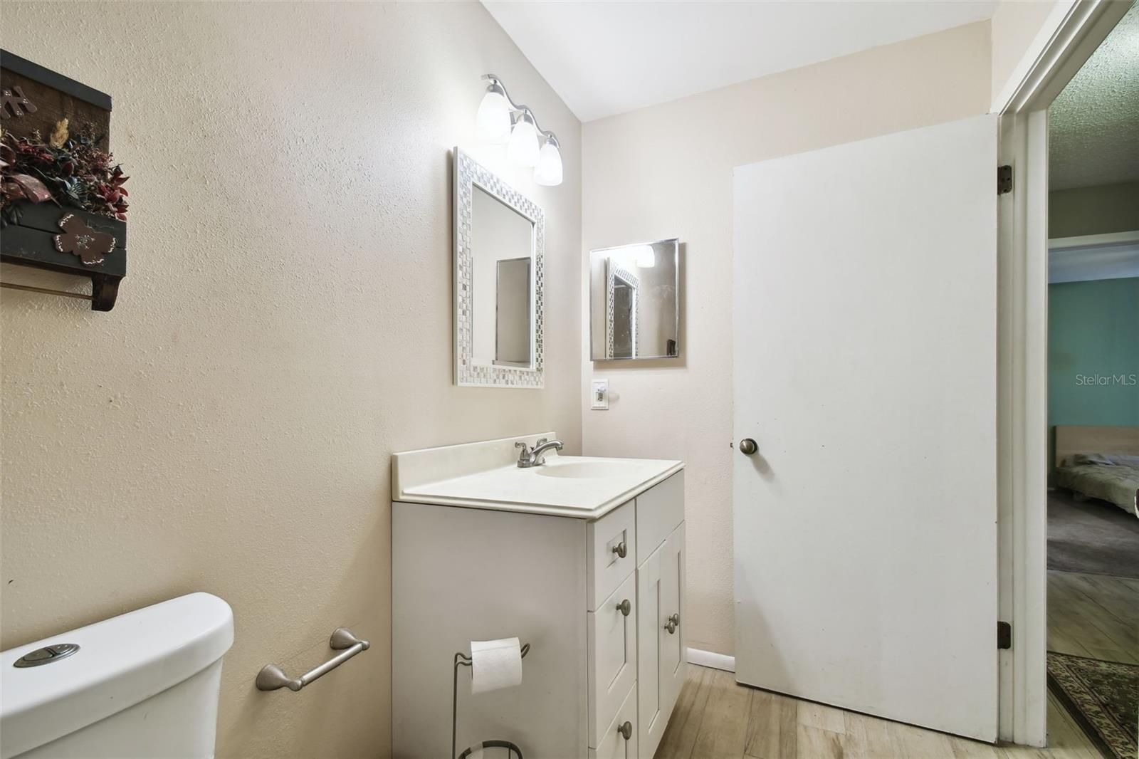 2nd bathroom