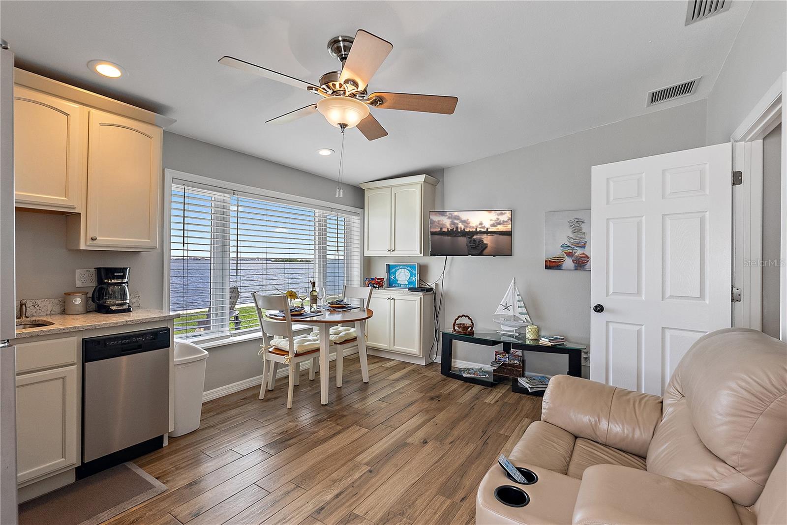 Mother-in-Law Suite Kitchen/Living Room