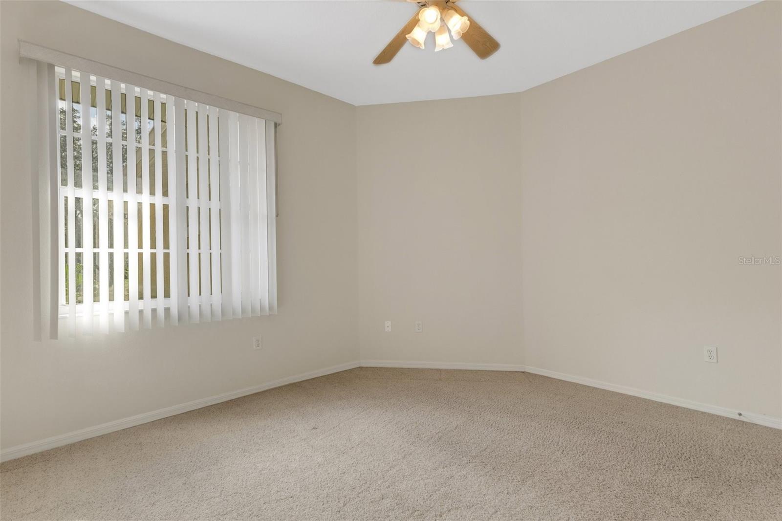 Nice natural light in guest bedroom