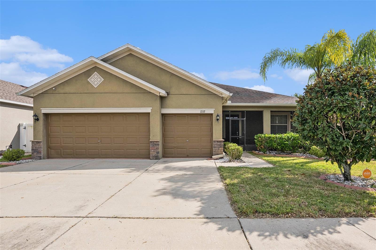 12117 Streambed Dr, Riverview, FL 33579 - Front proch