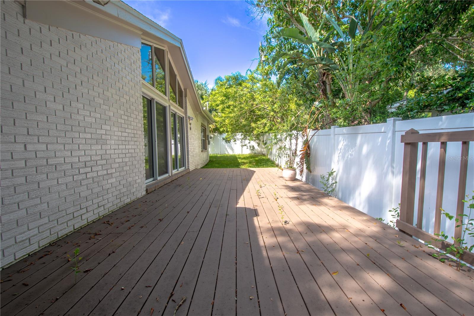 The deck is ideal for backyard BBQ's, dinner al fresco and relaxing at the the end of the day.