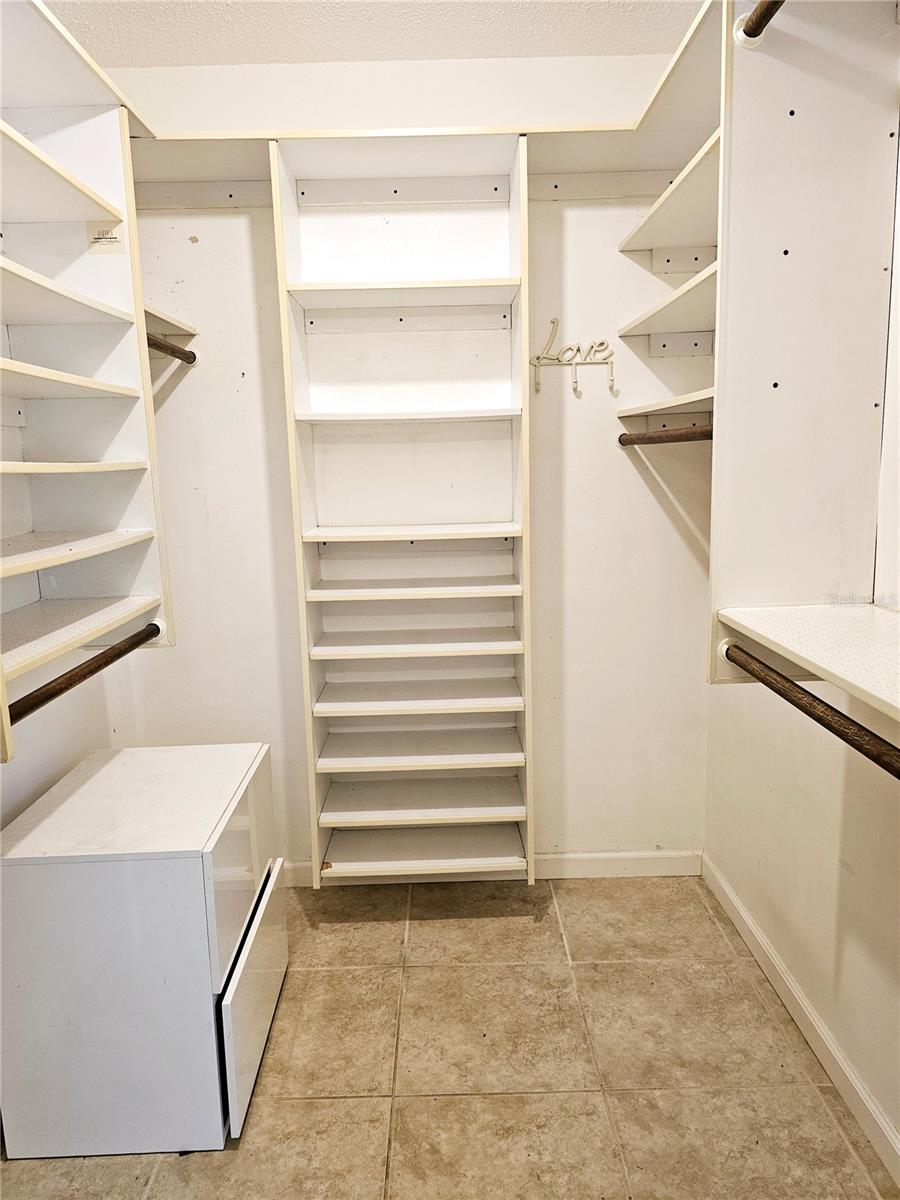 Walk-in closet