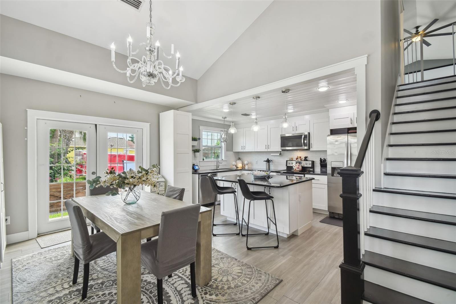 Dining Room & Kitchen