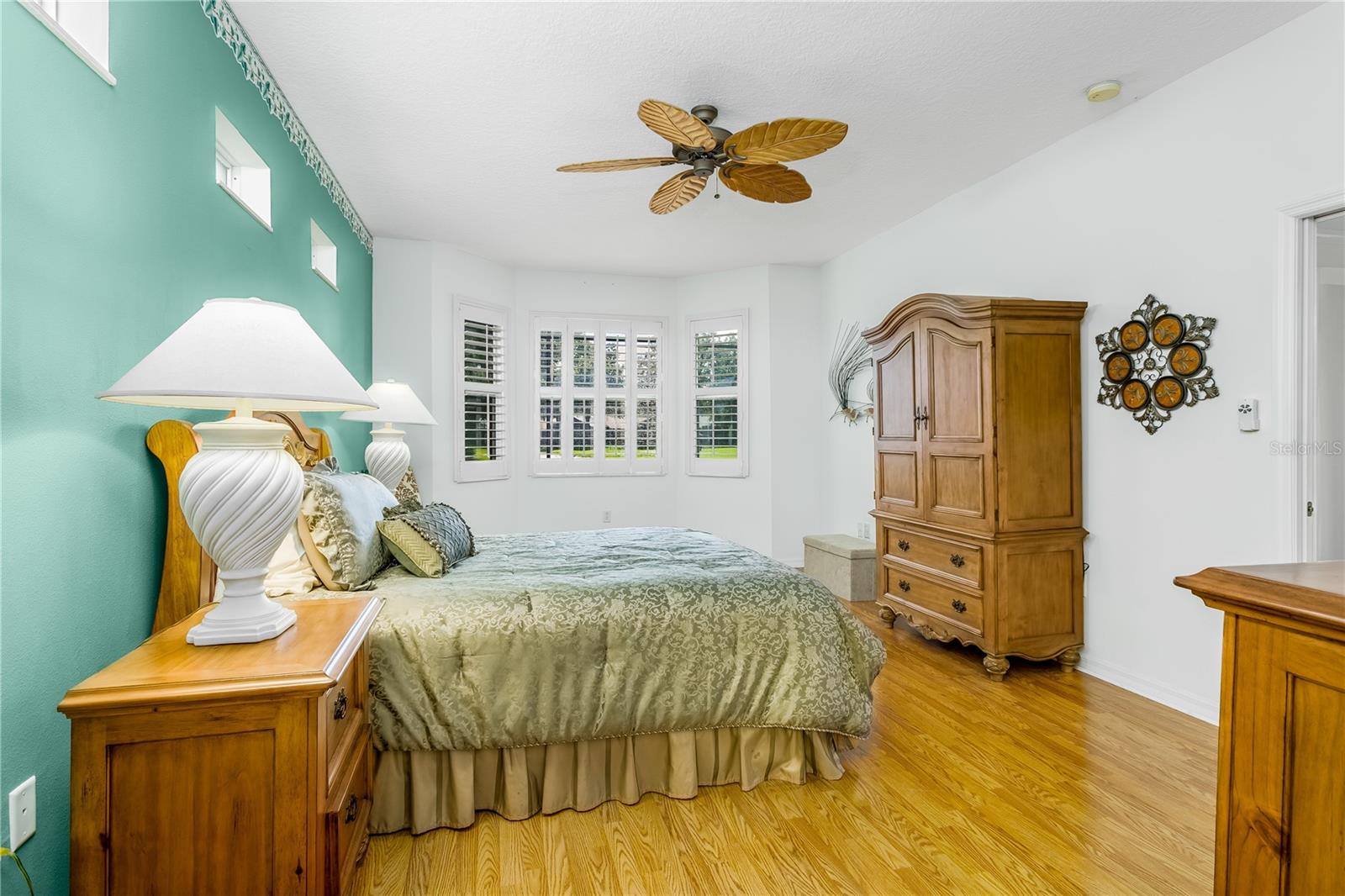 Master bedroom with bay window