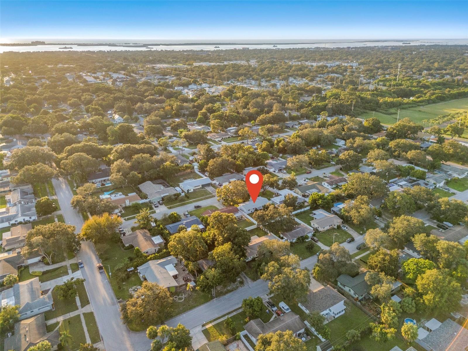 Aerial view showing proximity to Clearwater Beach and Downtown Dunedin