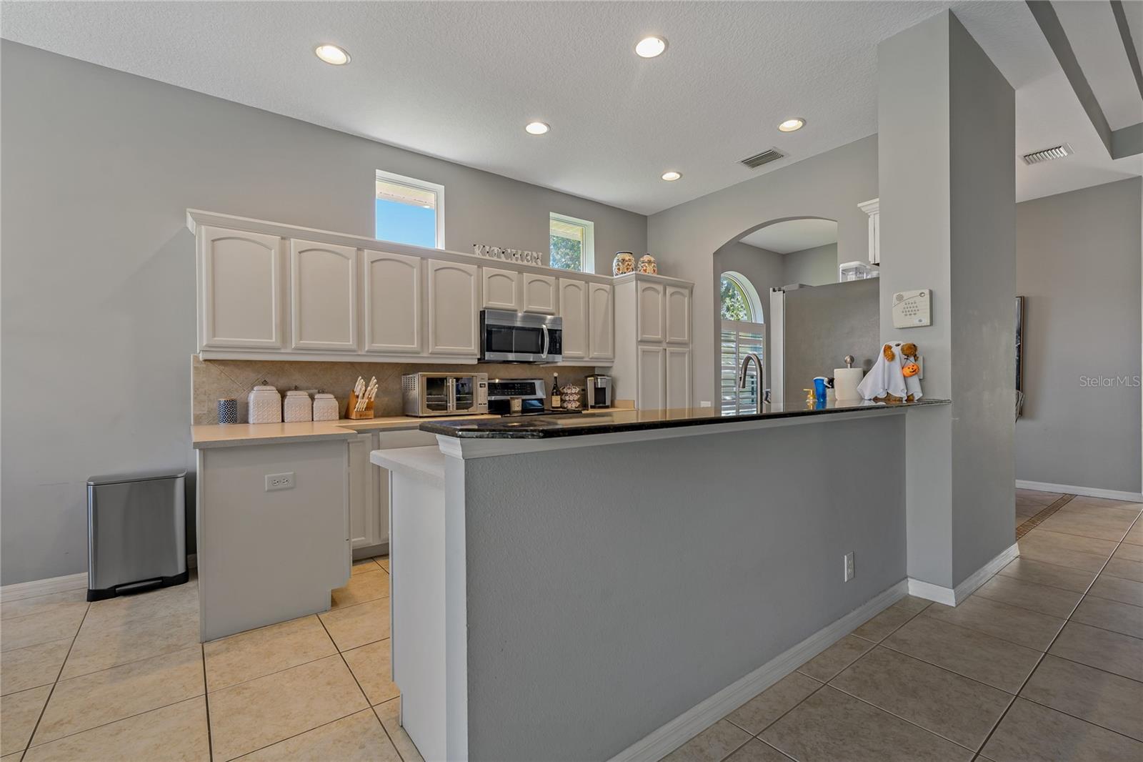 Kitchen with Breakfast Bar