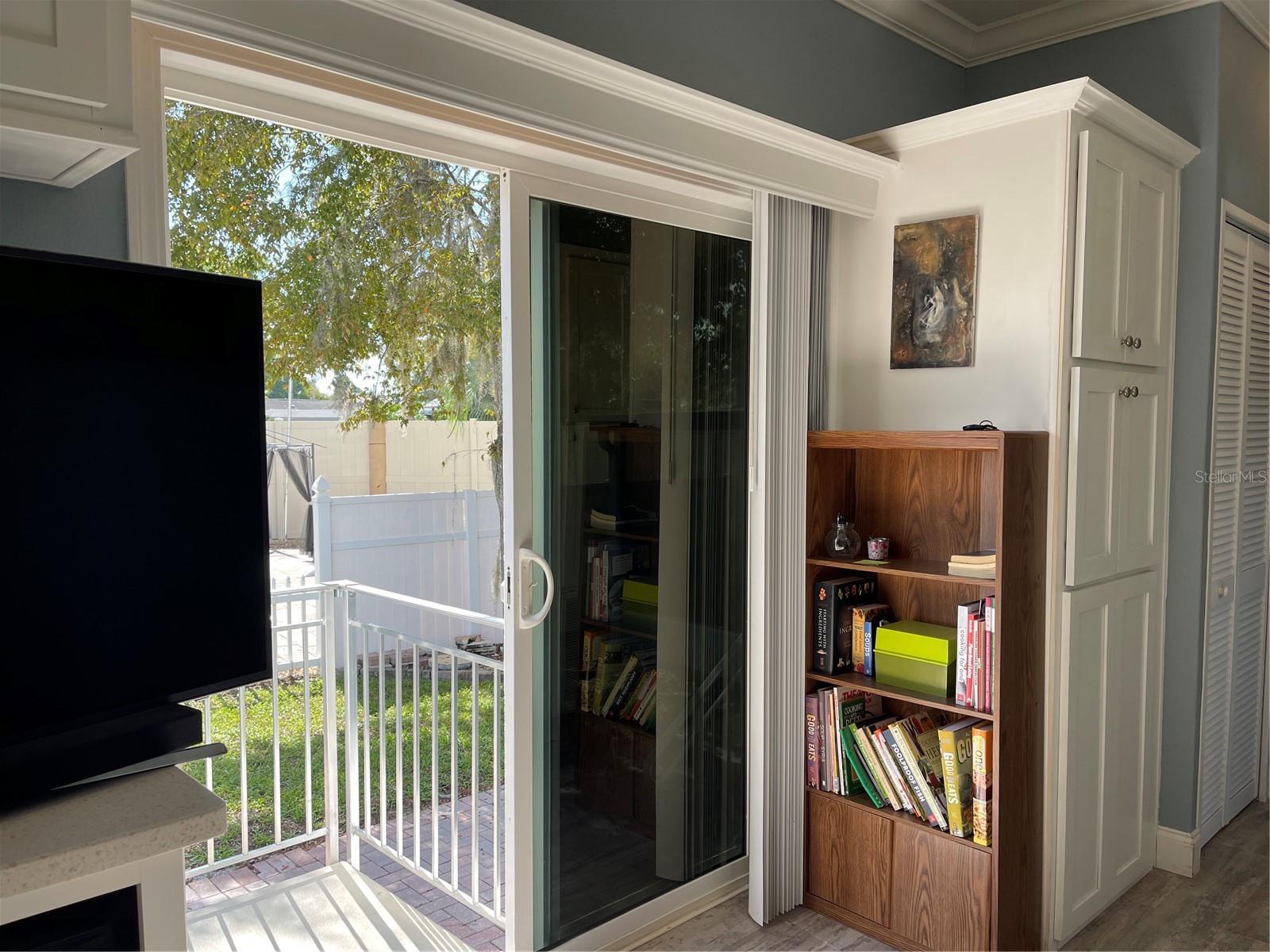 Tinted sliding glass doors saves on electric bill.