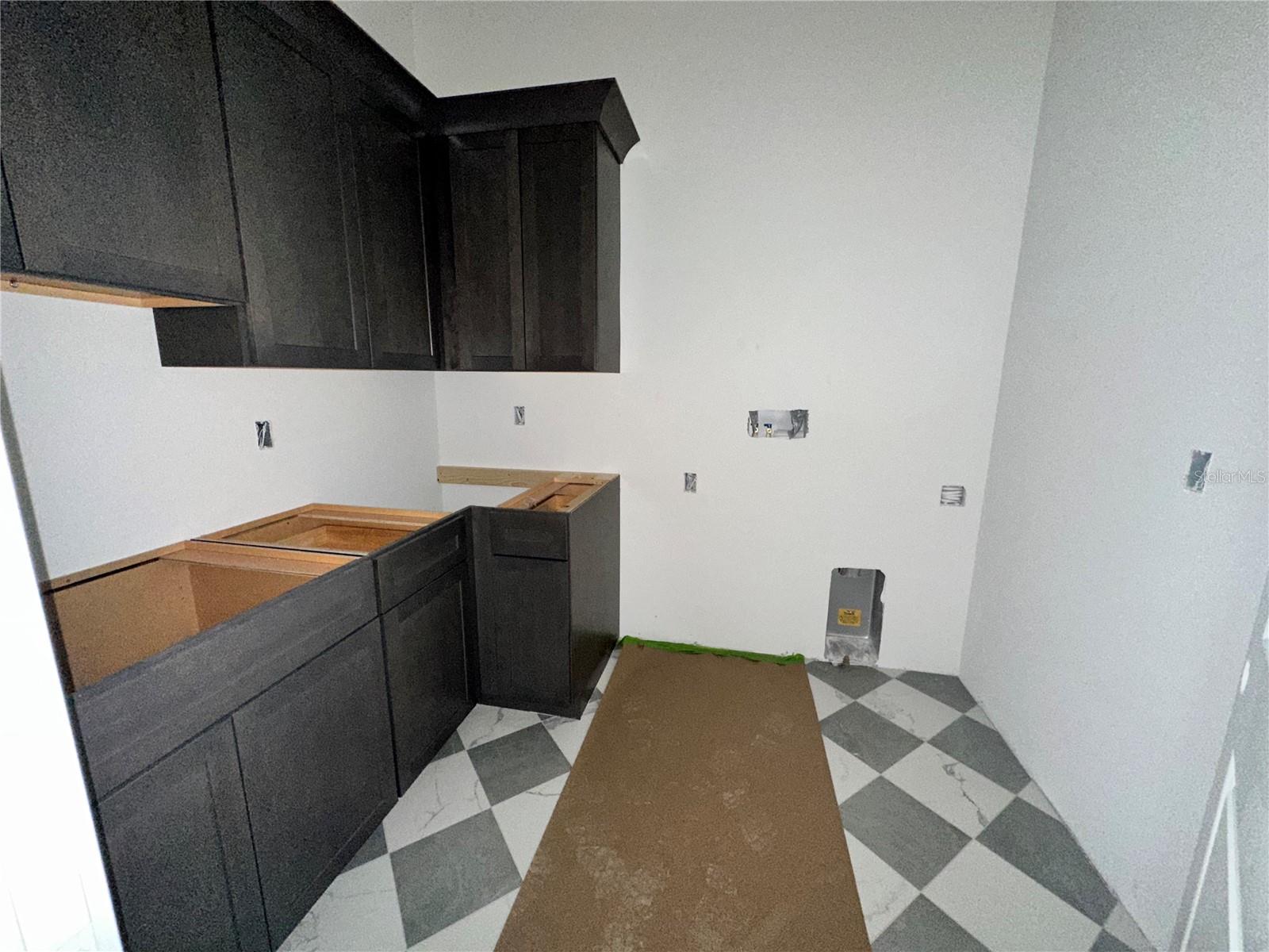 Photo is of a previously completed home of the same model. Finishes, features, and layout may vary. This image is for visual representation purposes only and does not reflect the current stage of 318 W Park Ave. Walk through tours available of this floor plan on another site.
