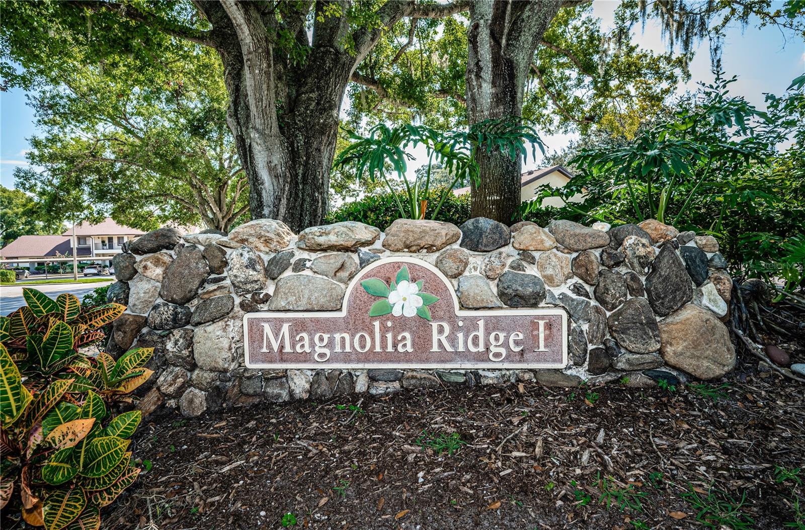 Entrance to Magnolia Ridge I