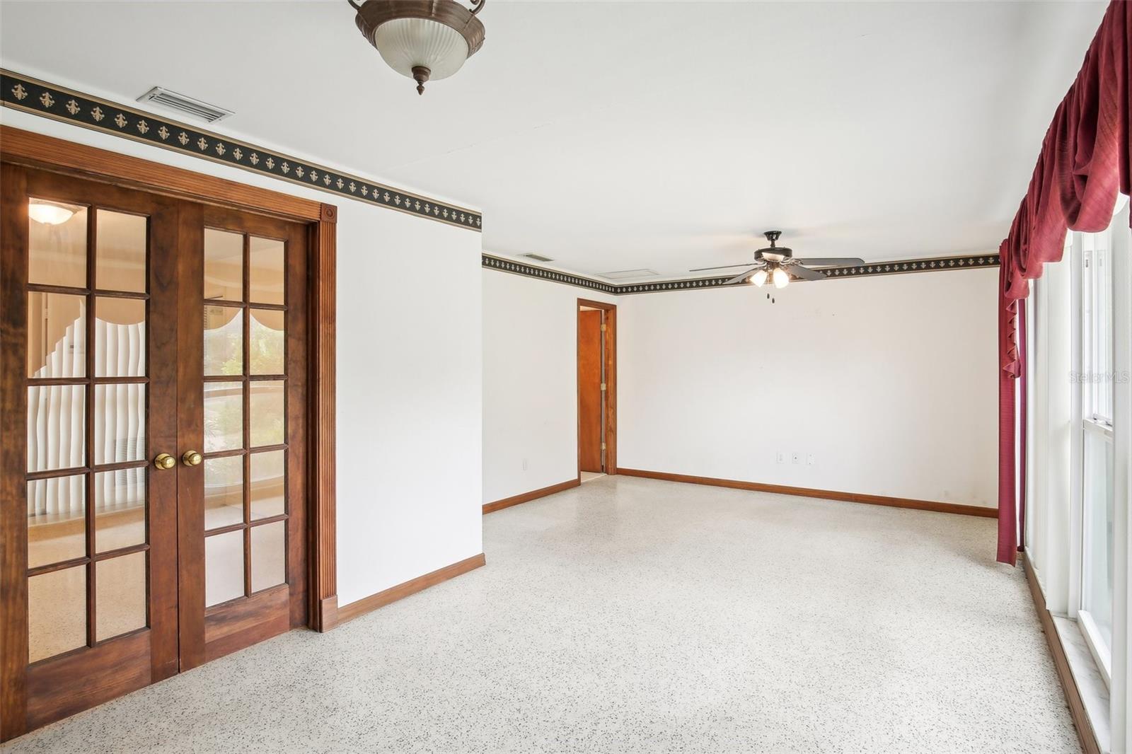 Formal Dining/Living Room