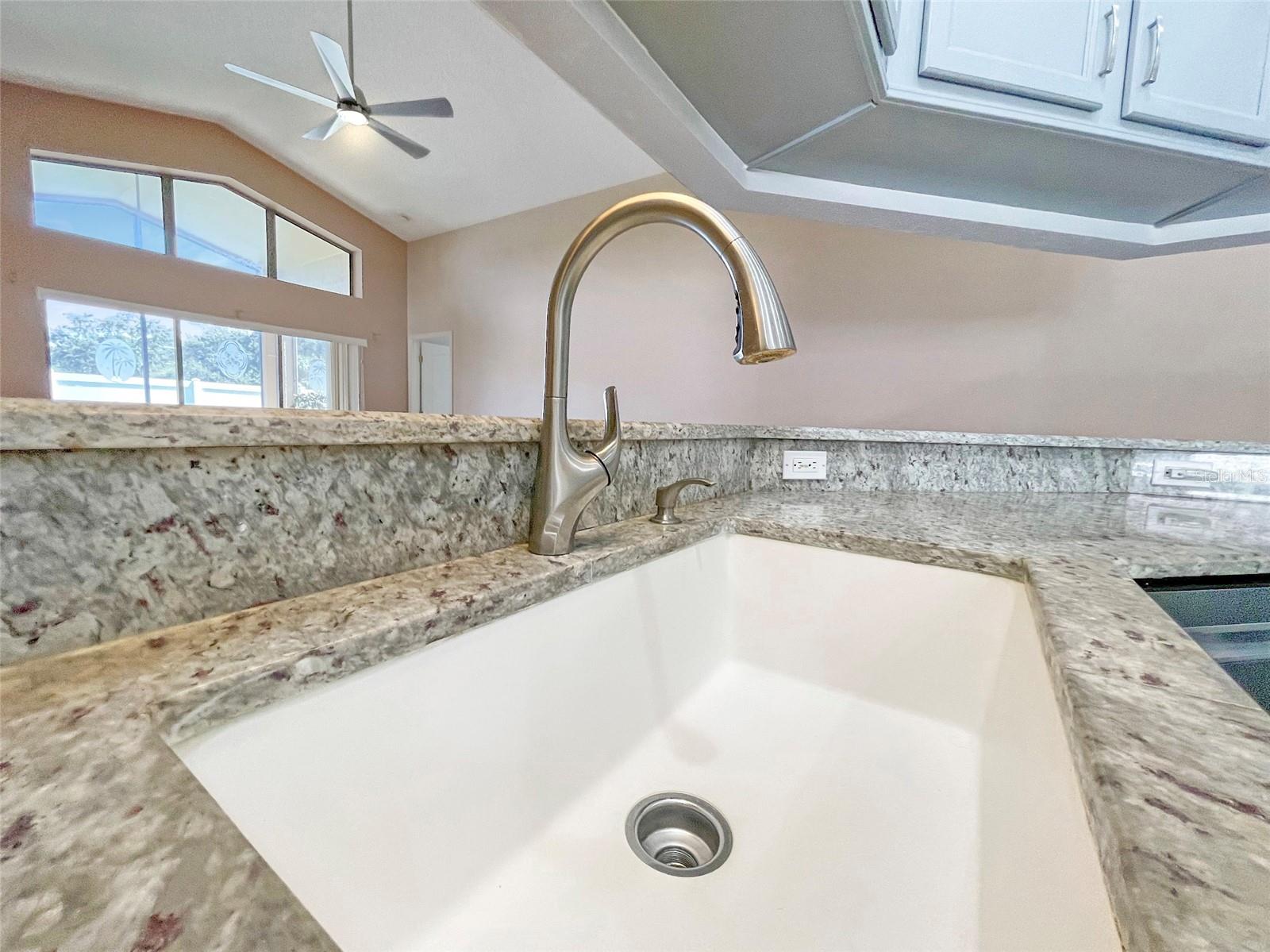 OVERSIZED SINGLE BASIN KITCHEN SINK