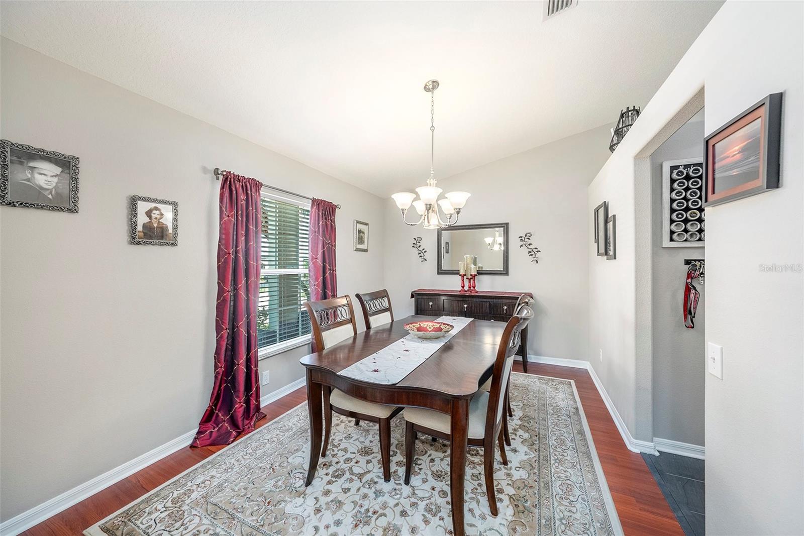 Dining Room w/access to the kitchen