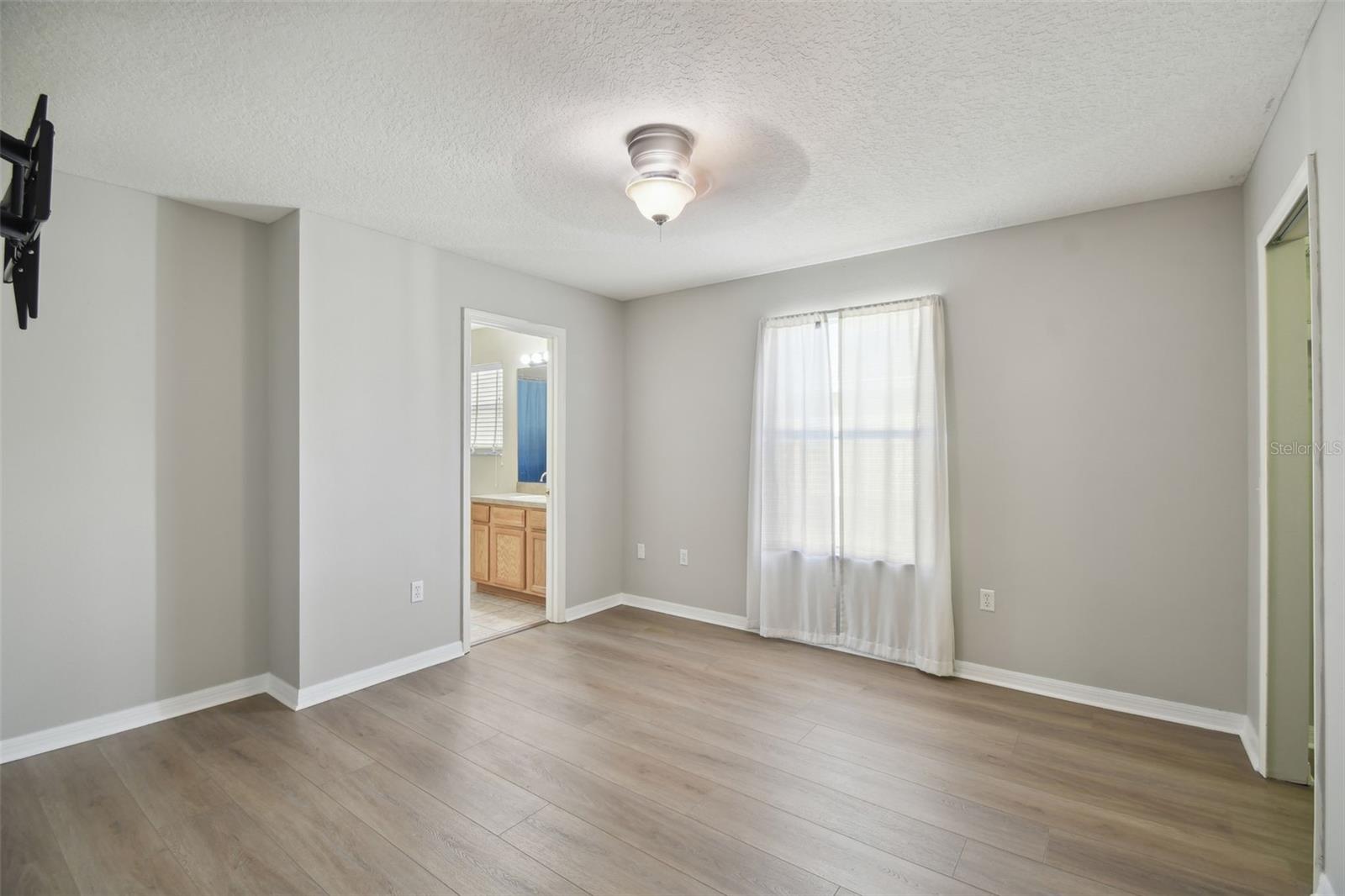 upstairs bedroom with jack and jill bathroom