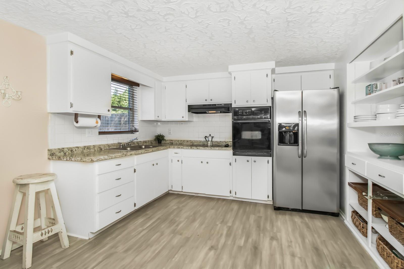 Large Open Kitchen