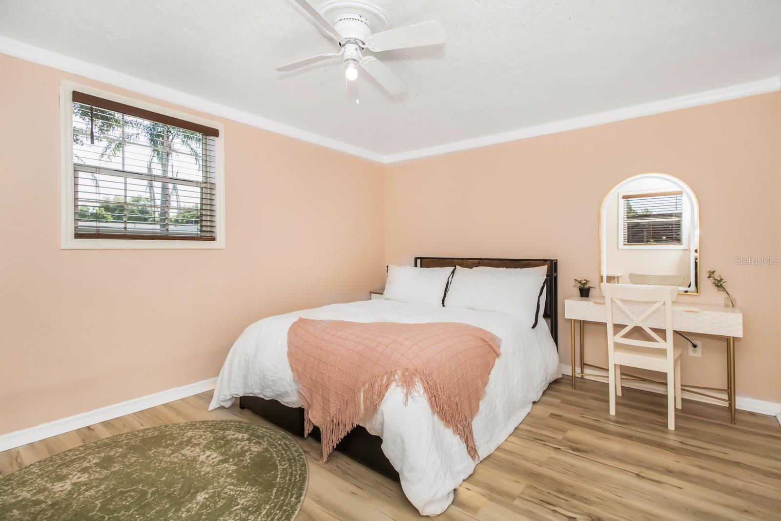 Spacious Primary Bedroom with en-suite bathroom