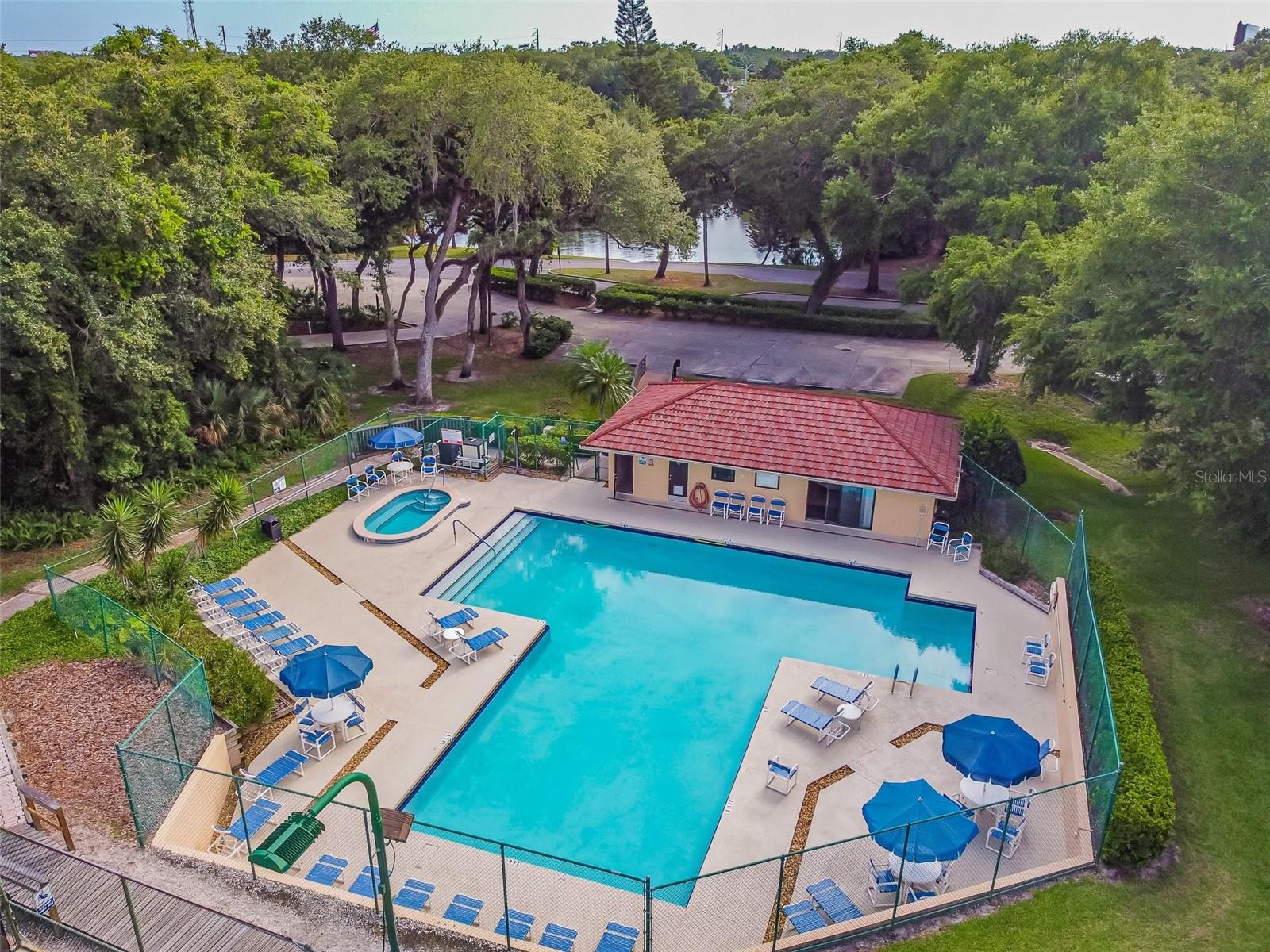 Pool & Clubhouse