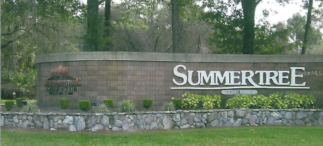 ENTRY SIGN TO THE GATED SUBDIVISION OF SUMMERTREE IN NEW PORT RICHEY, FL