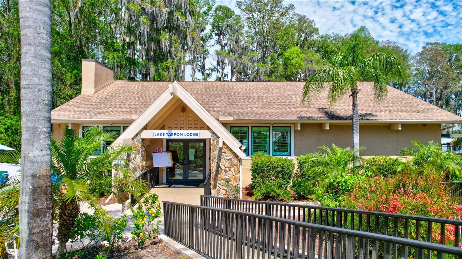 Lodge by the lake