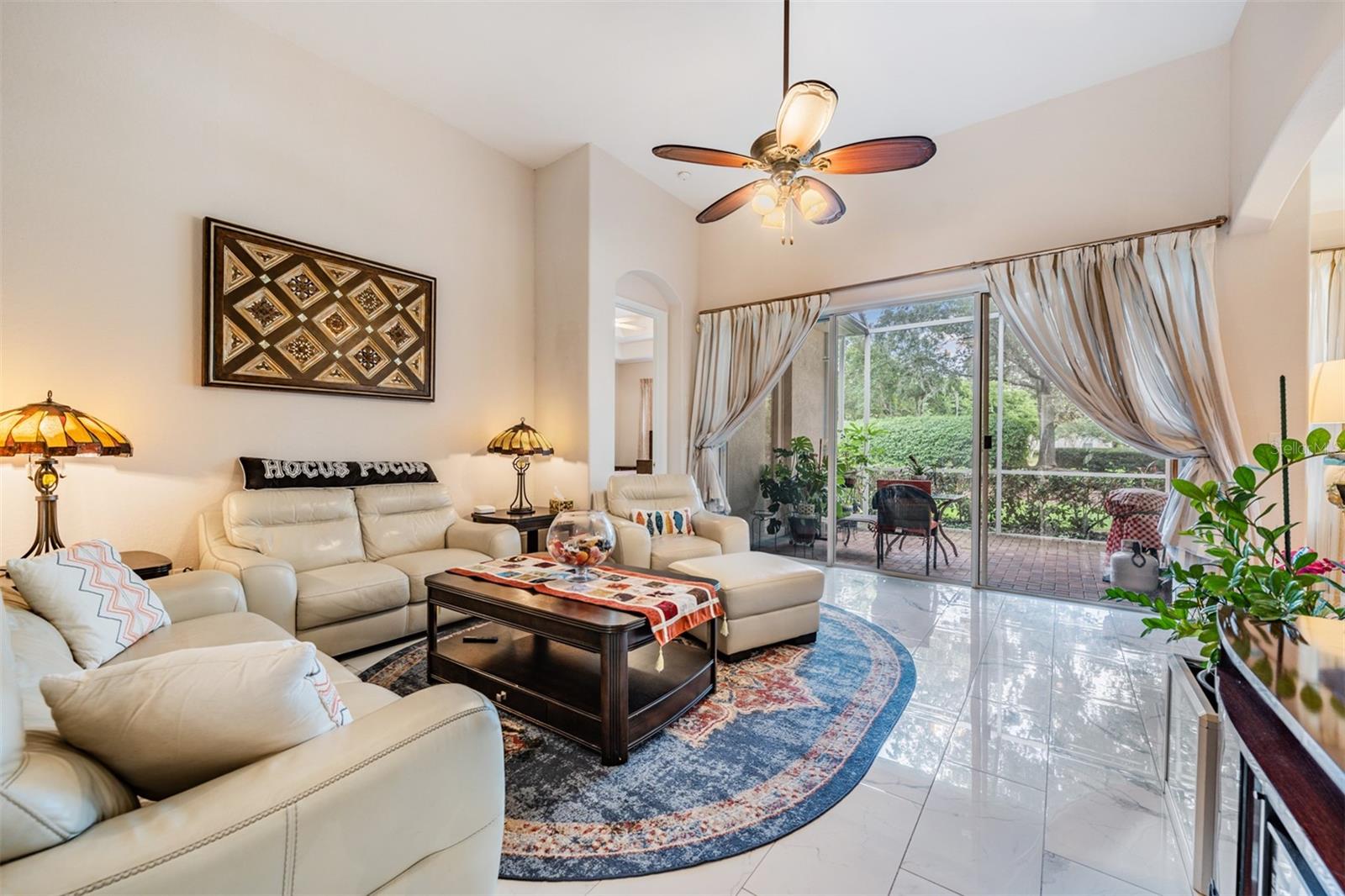 Family Room Overlooking Lanai