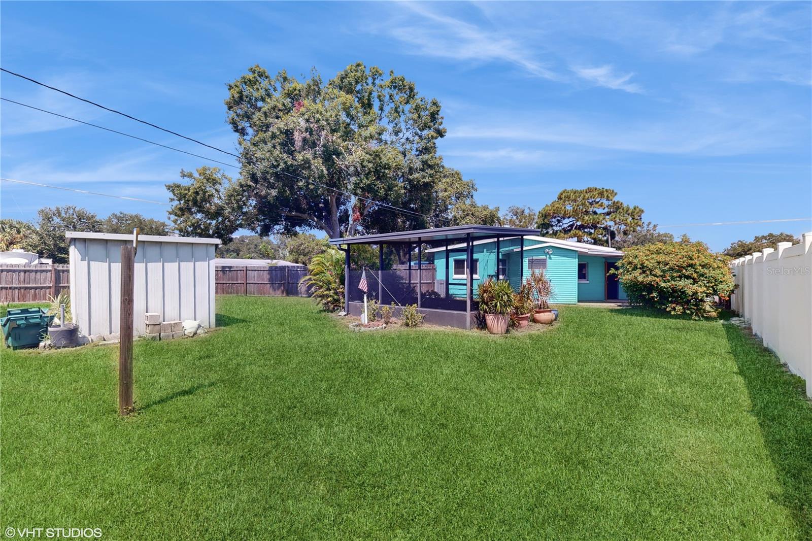 Gorgeous Over-Sized Yard