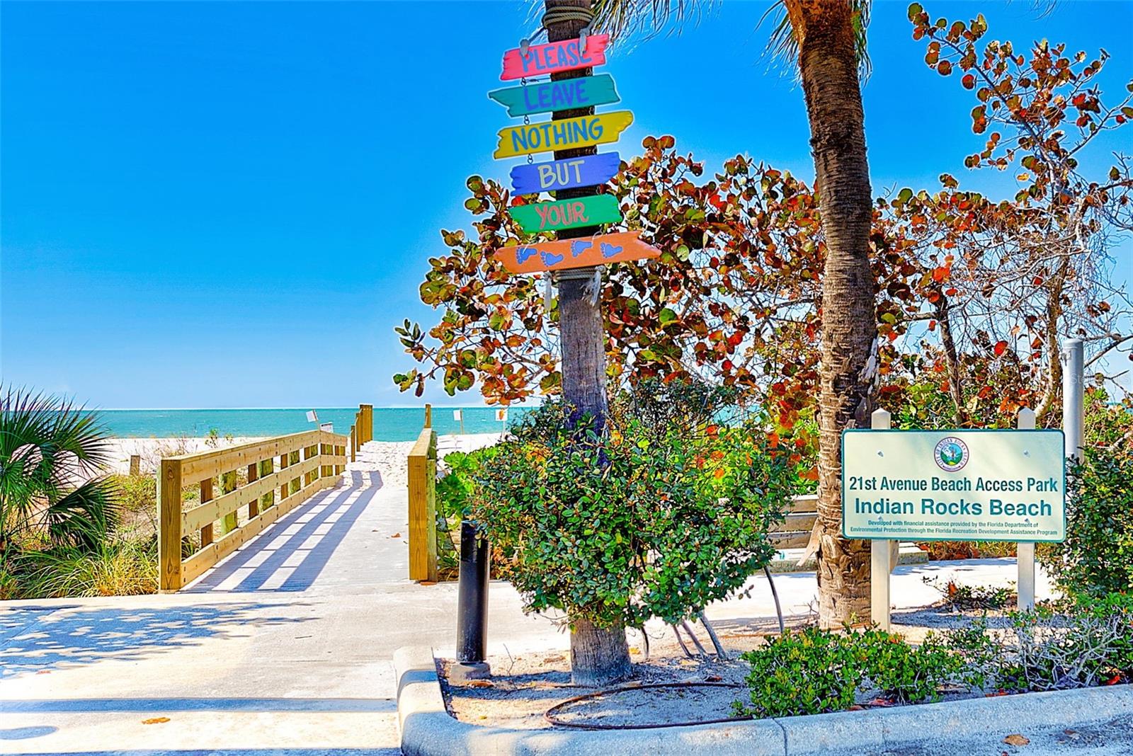 Proximity to Indian Rocks Beach!