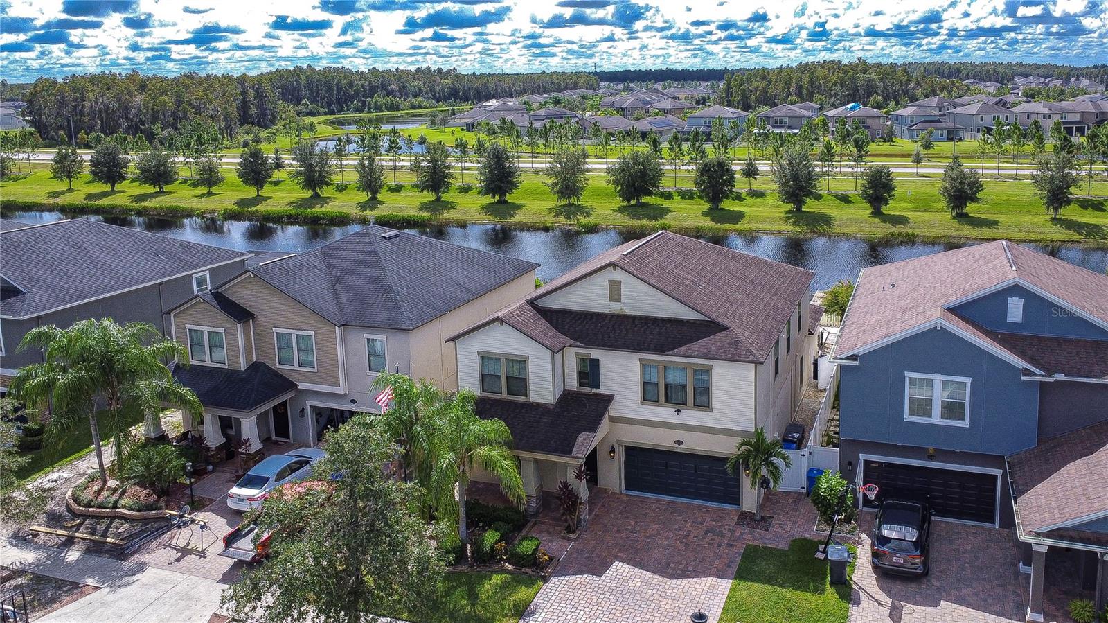 Breathtaking pond views!