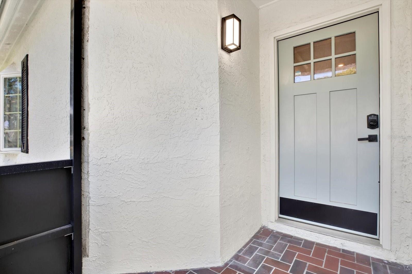 Entrance with screened in area