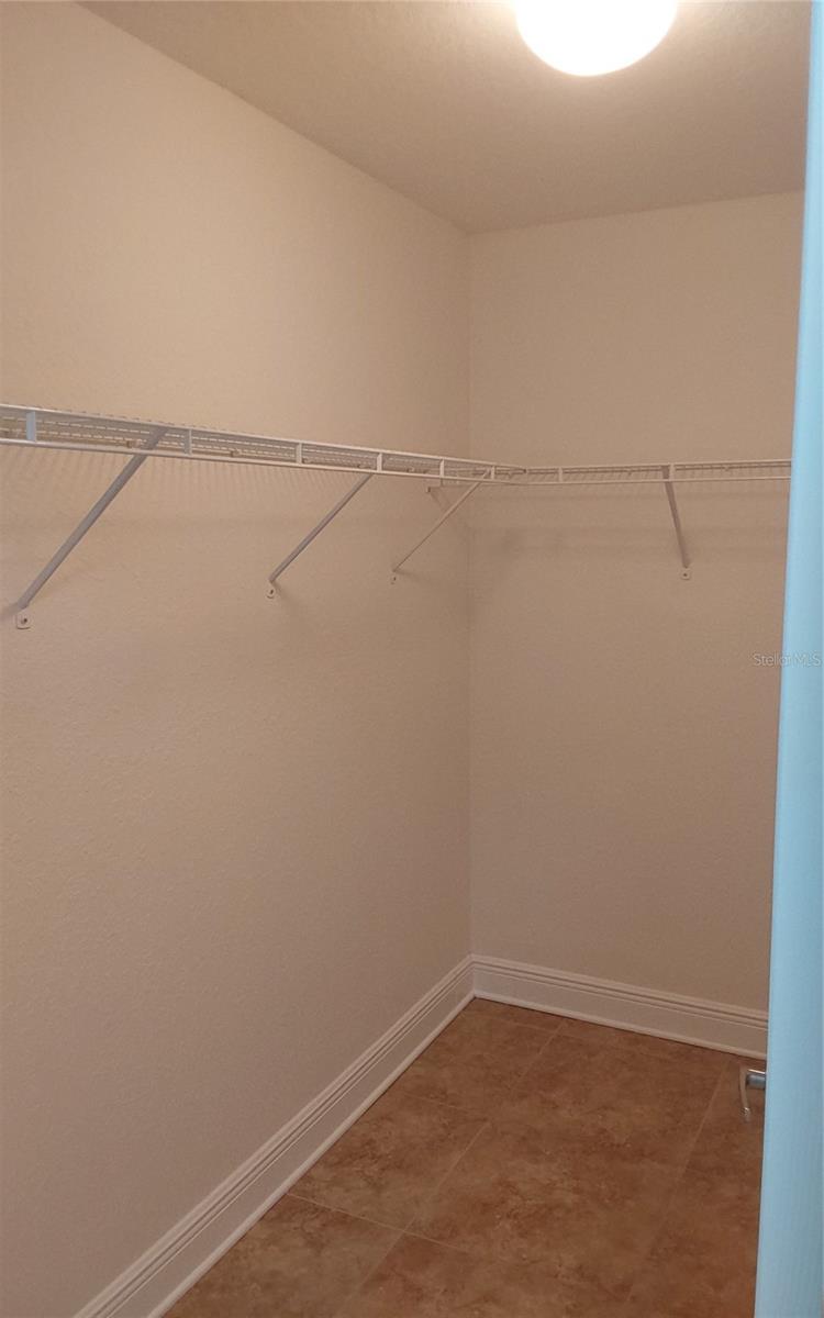 Walk-in Closet