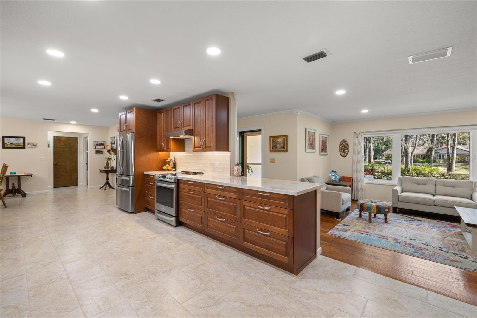 Porcelain Tile in Dining Room & Kitchen